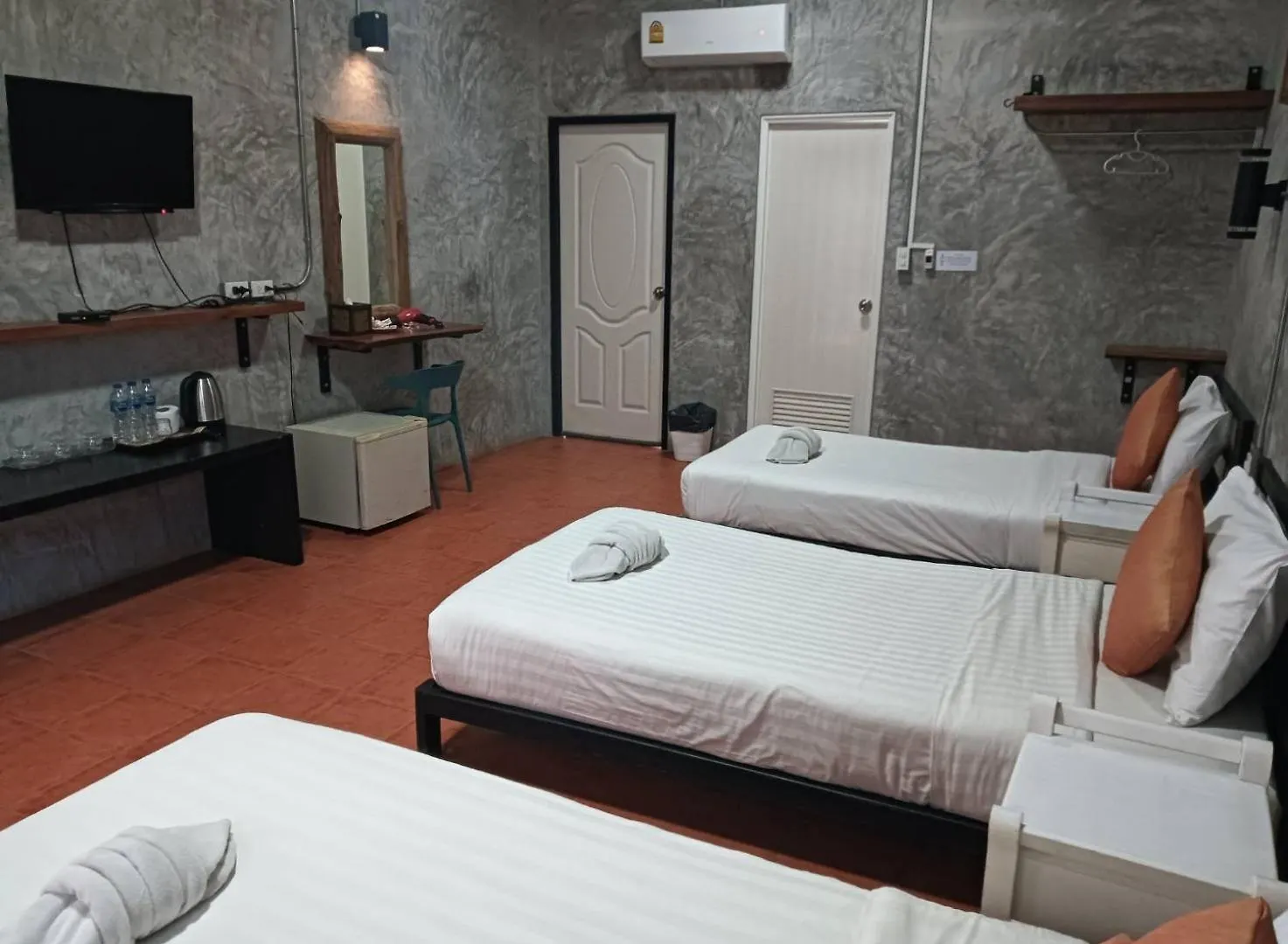 White Jail At Koh Tao Hostel 0*,