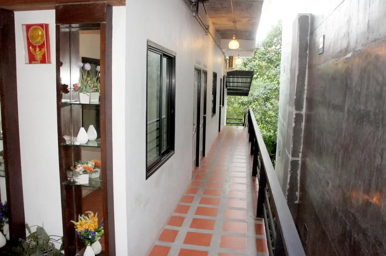 White Jail At Koh Tao Hostel