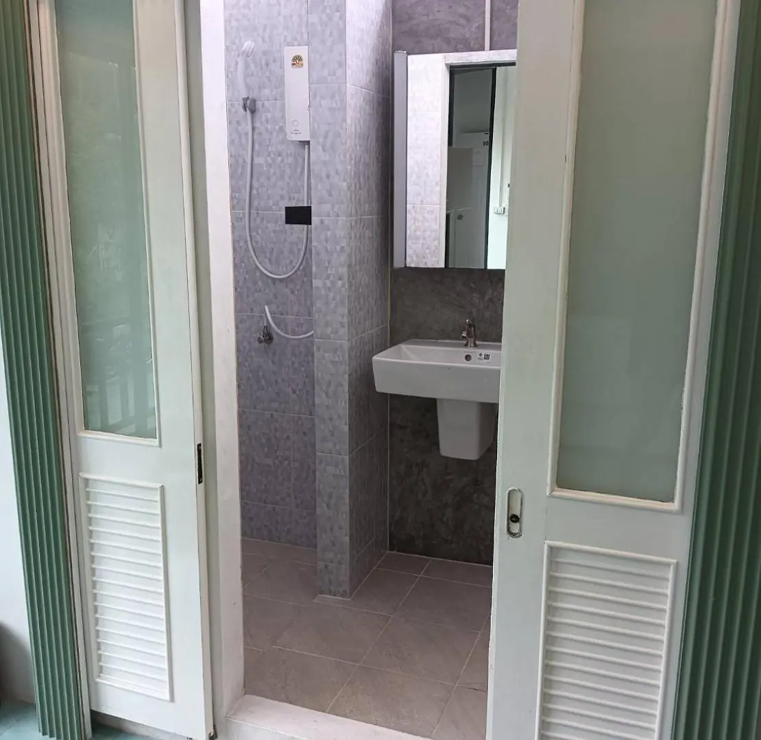 White Jail At Koh Tao Hostel